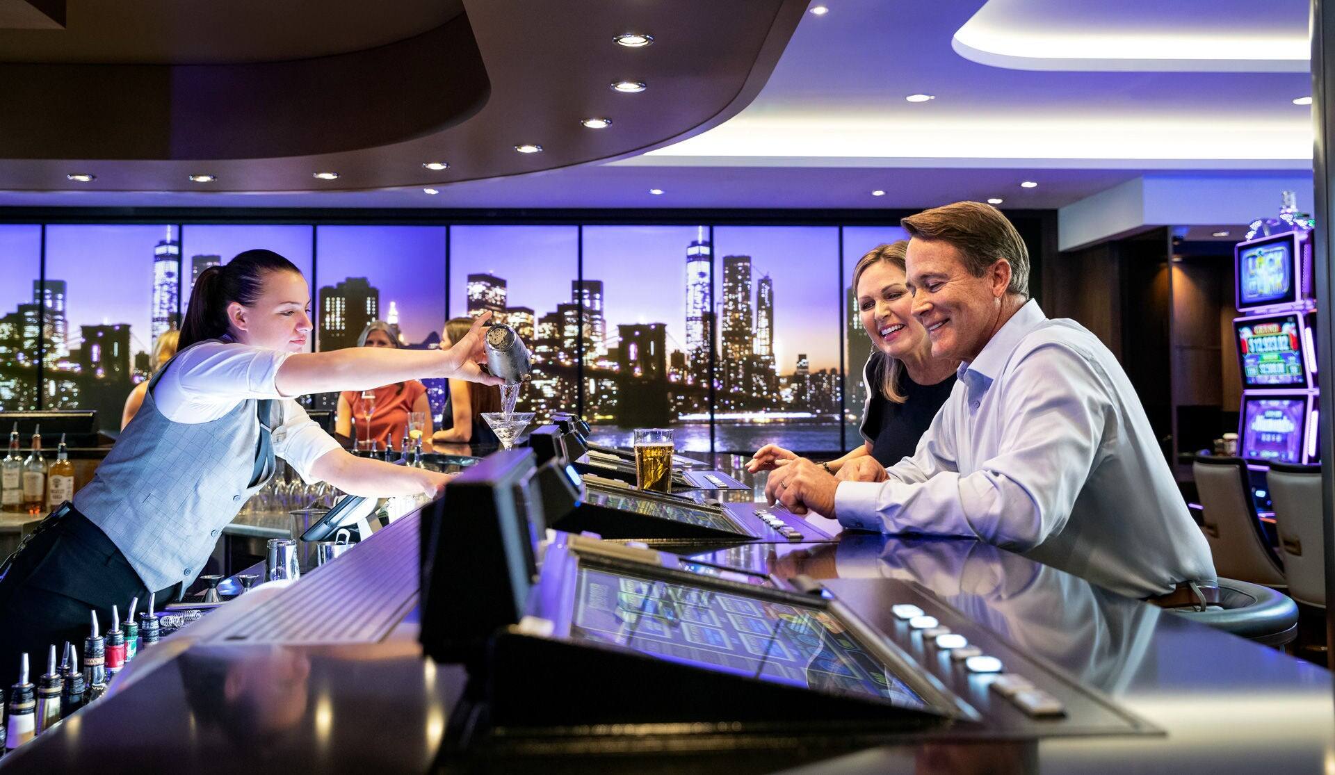 Norwegian Encore, Skyline Bar