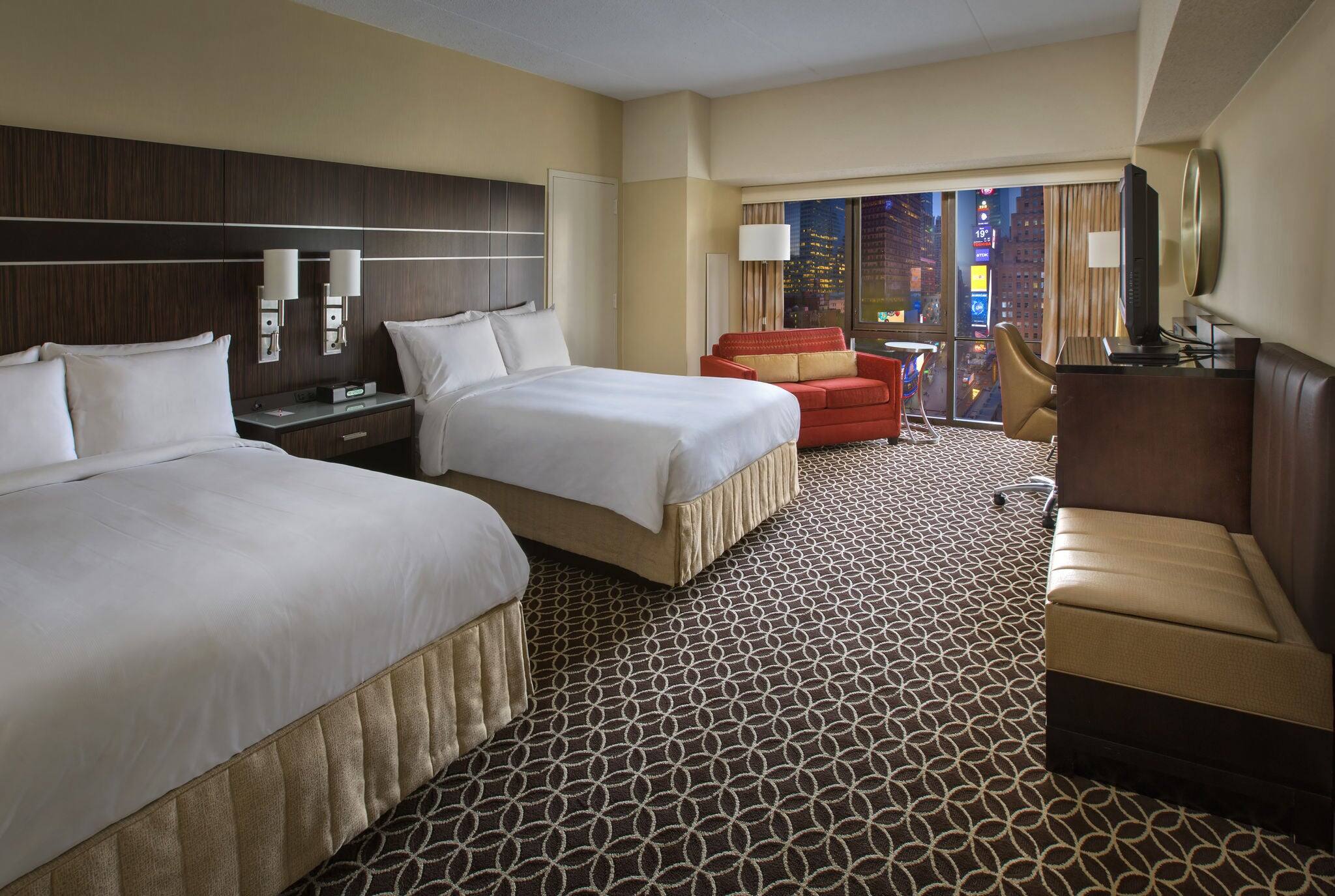 NCL-Cruise-Crowne-Plaza-Seattle-Room.jpg