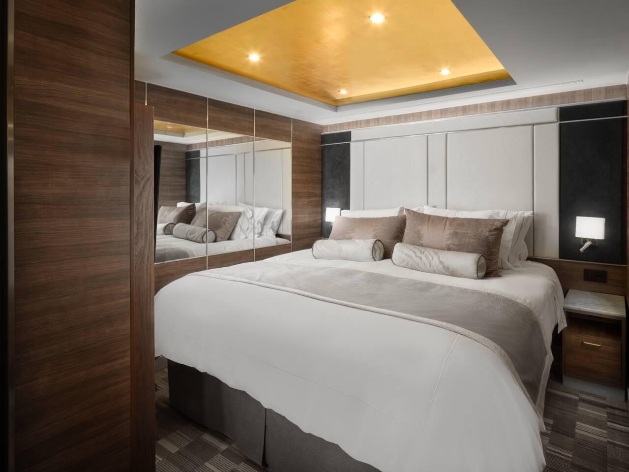 Aft-Facing Suite, Norwegian Spirit
