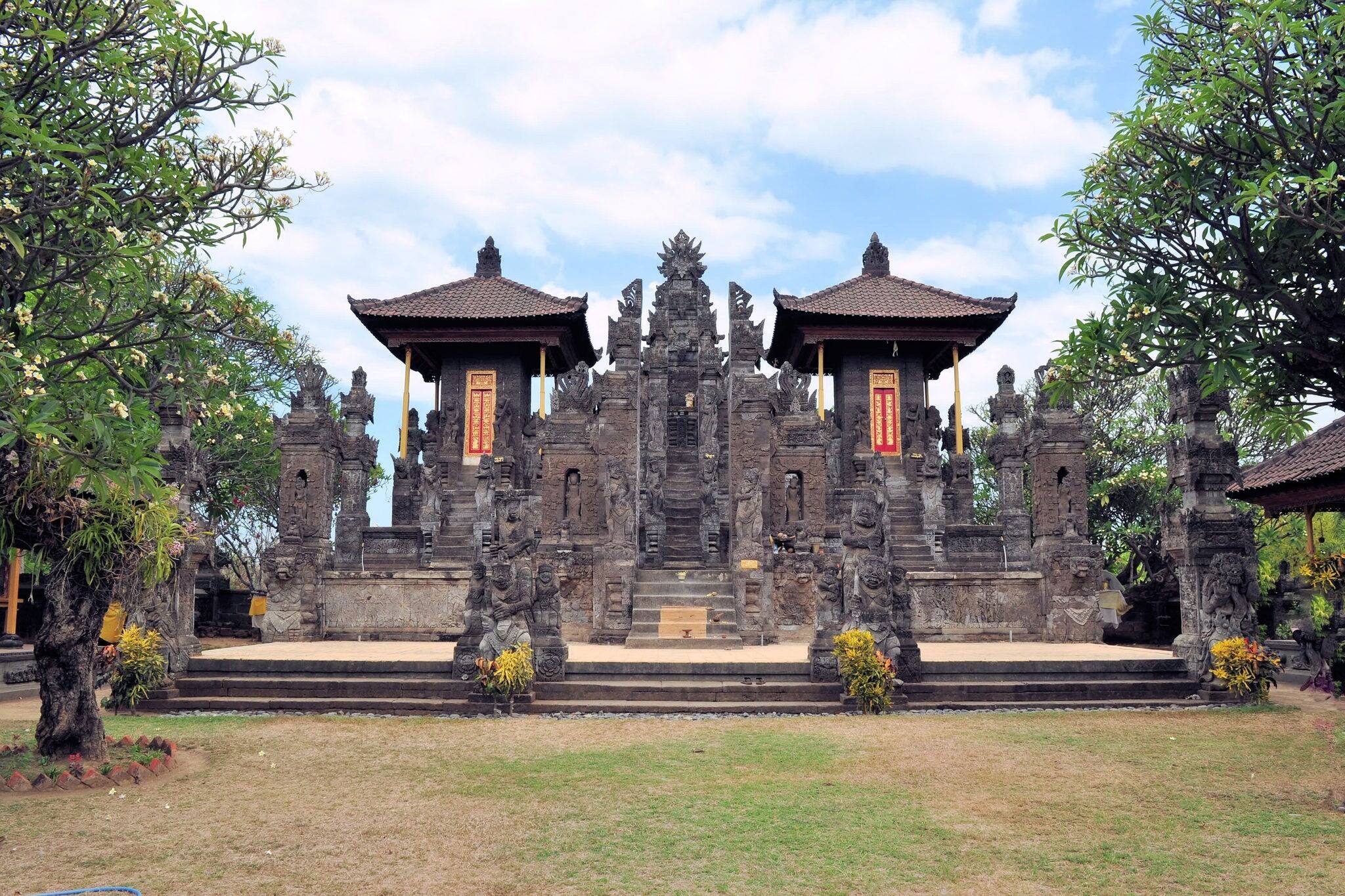 Entrance of Pura Meduwe Karang Temple at Kubutambahan village, 12 km eastern from Singaraja in the north of Bali.