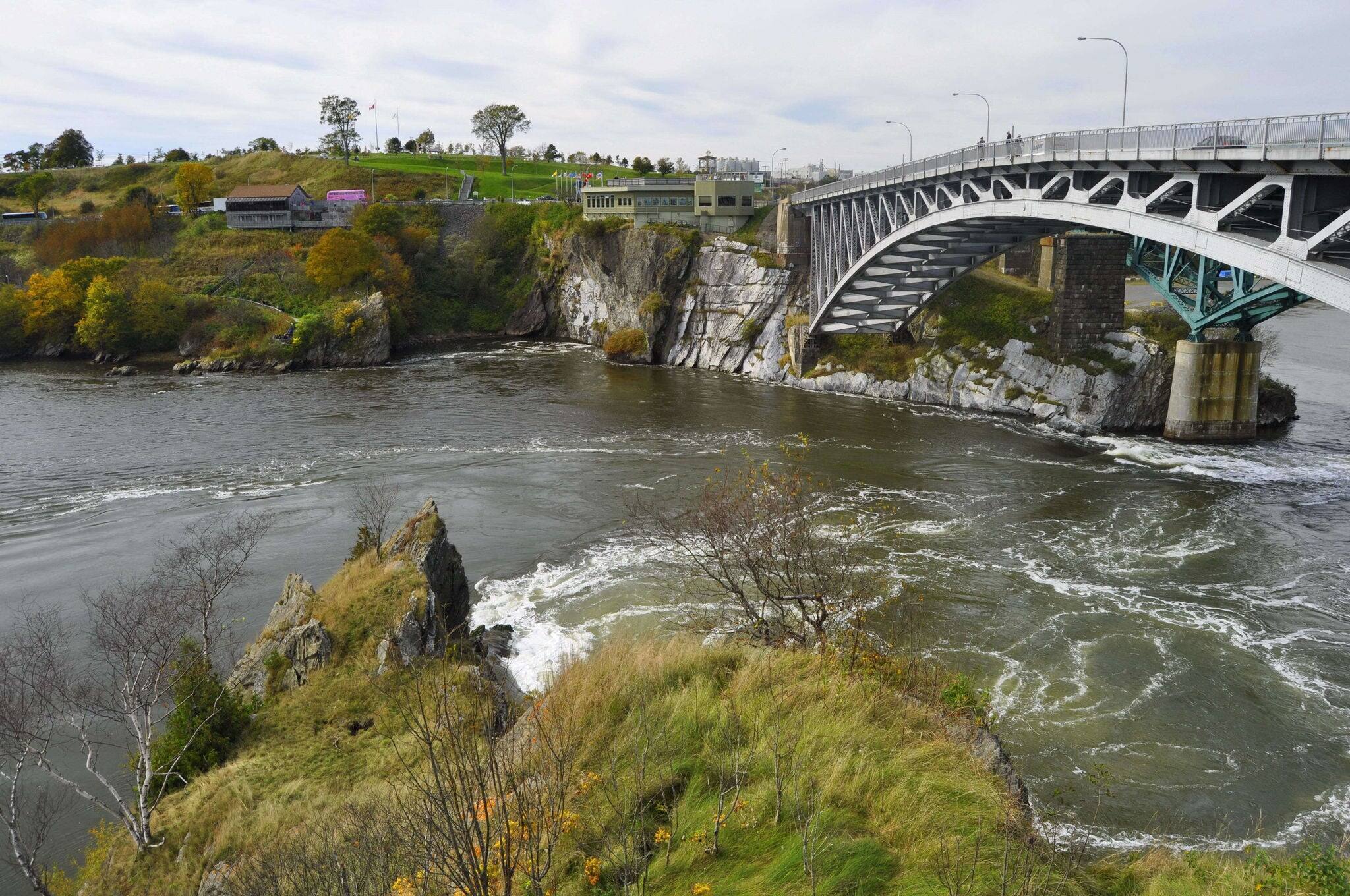 Bridge above the reversing falls