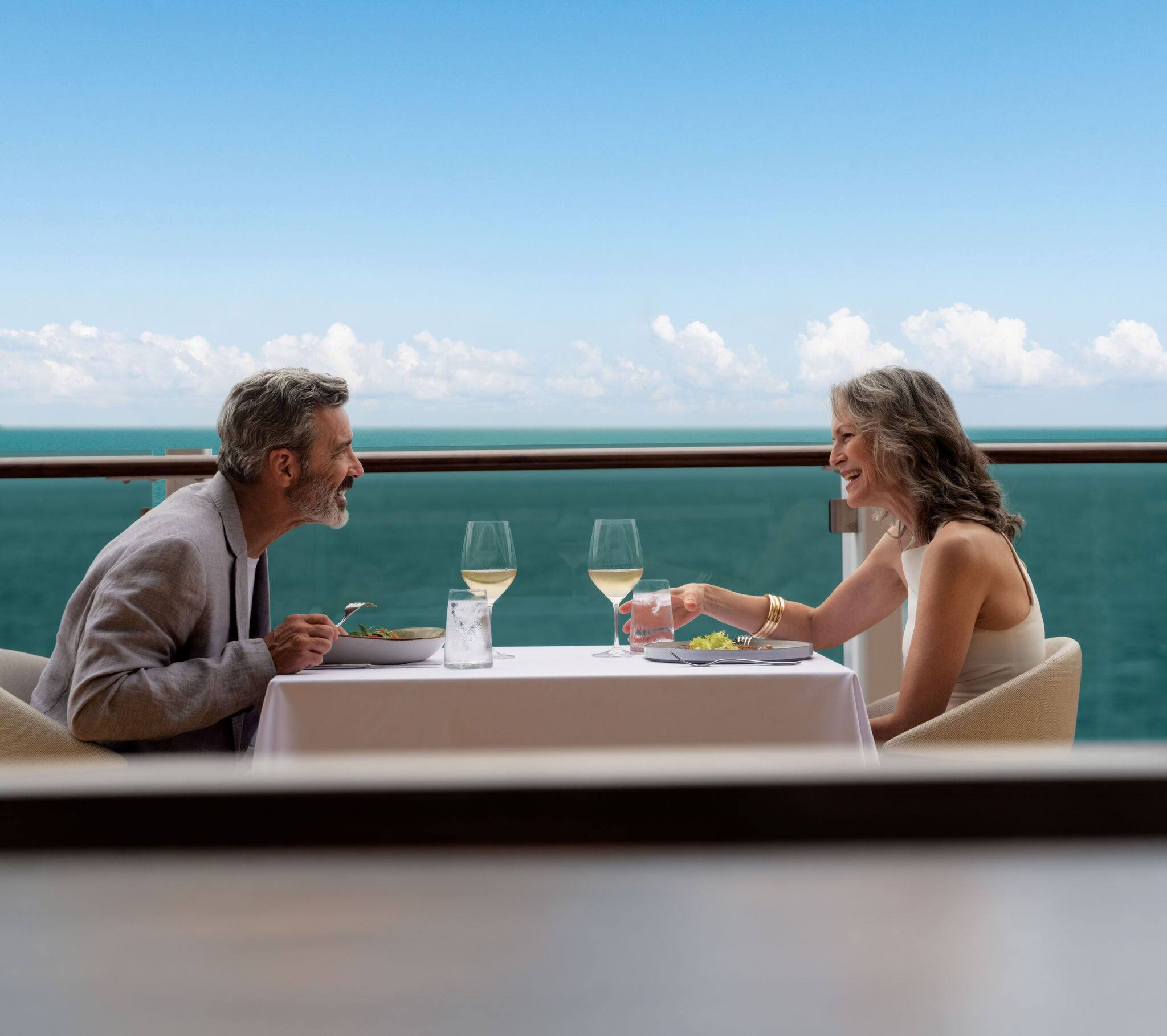 Norwegian Jewel - Outdoor Dining
