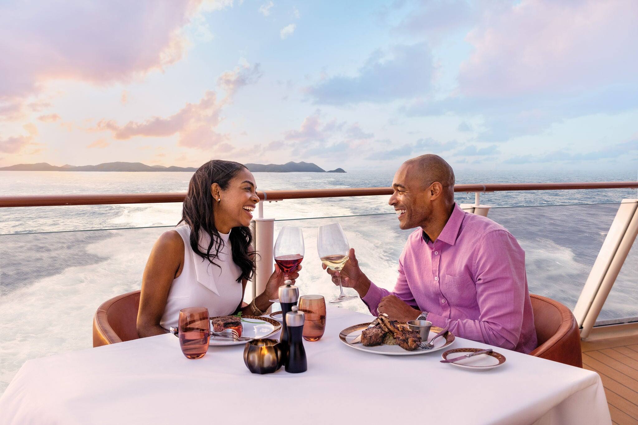 Waterfront Dining, Norwegian Encore