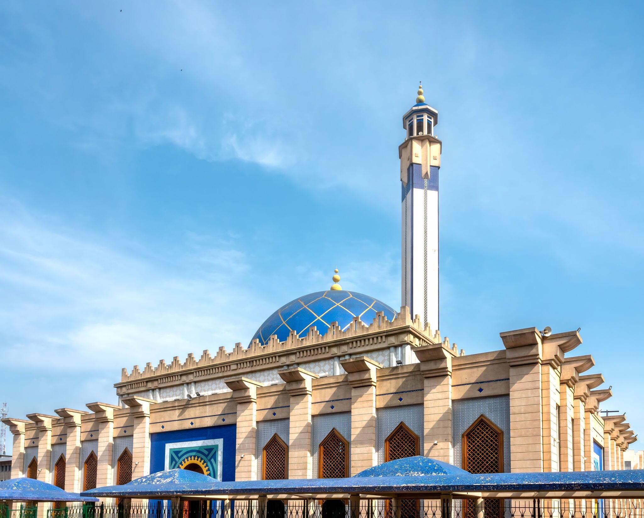 Mosquée Salam du Plateau (Salam mosque) in the plateau district of the city of Abidjan, Côte d'Ivoire (Ivory Coast), West Africa
