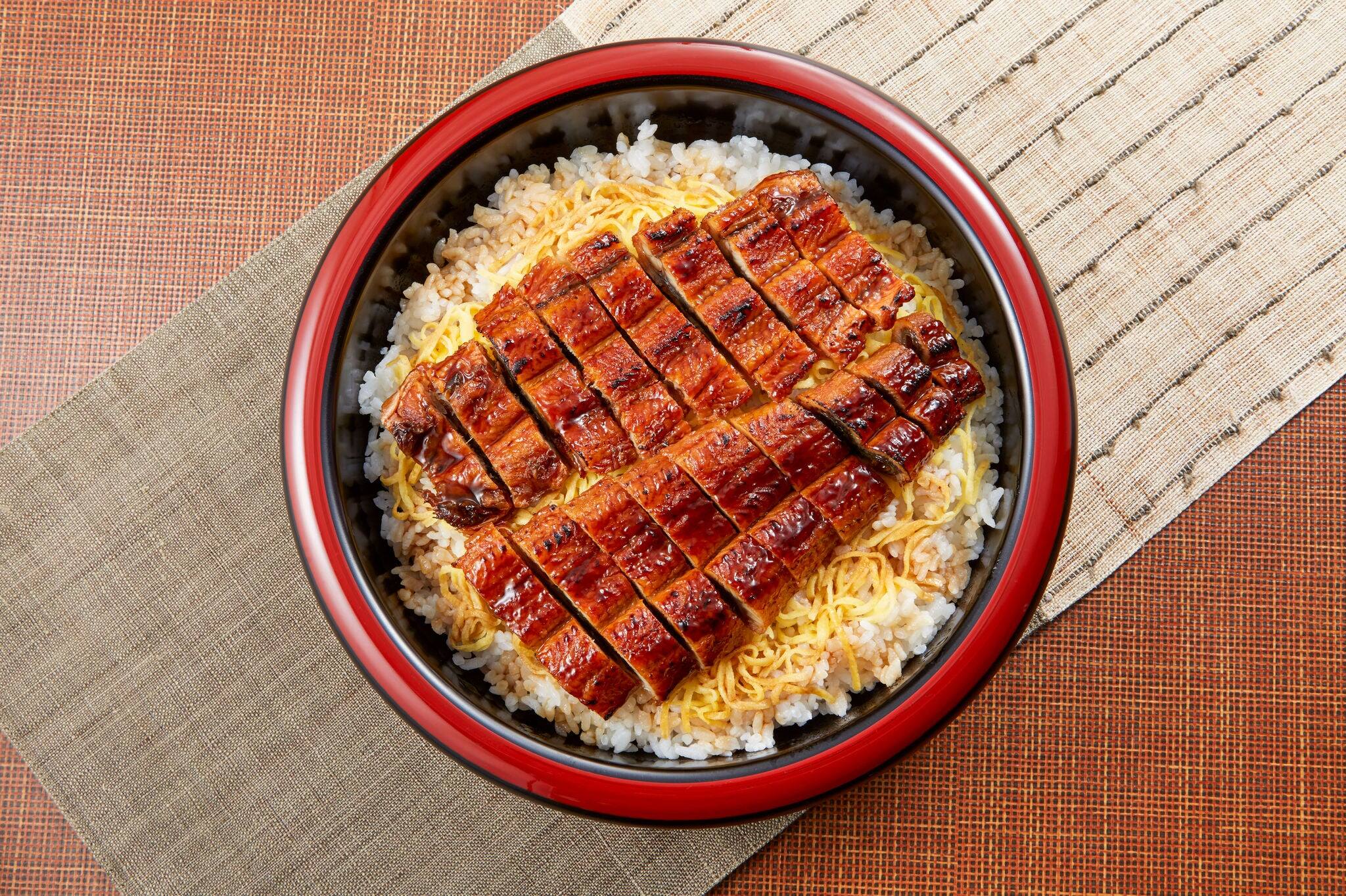 Hitsumabushi : chopped Kabayaki eel on rice