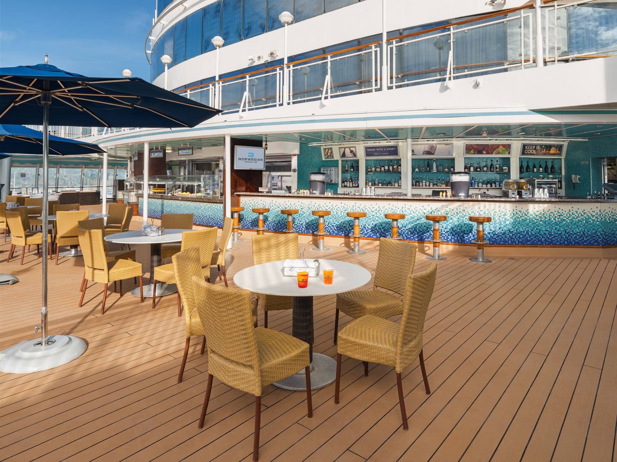 Norwegian Pearl - Topsiders