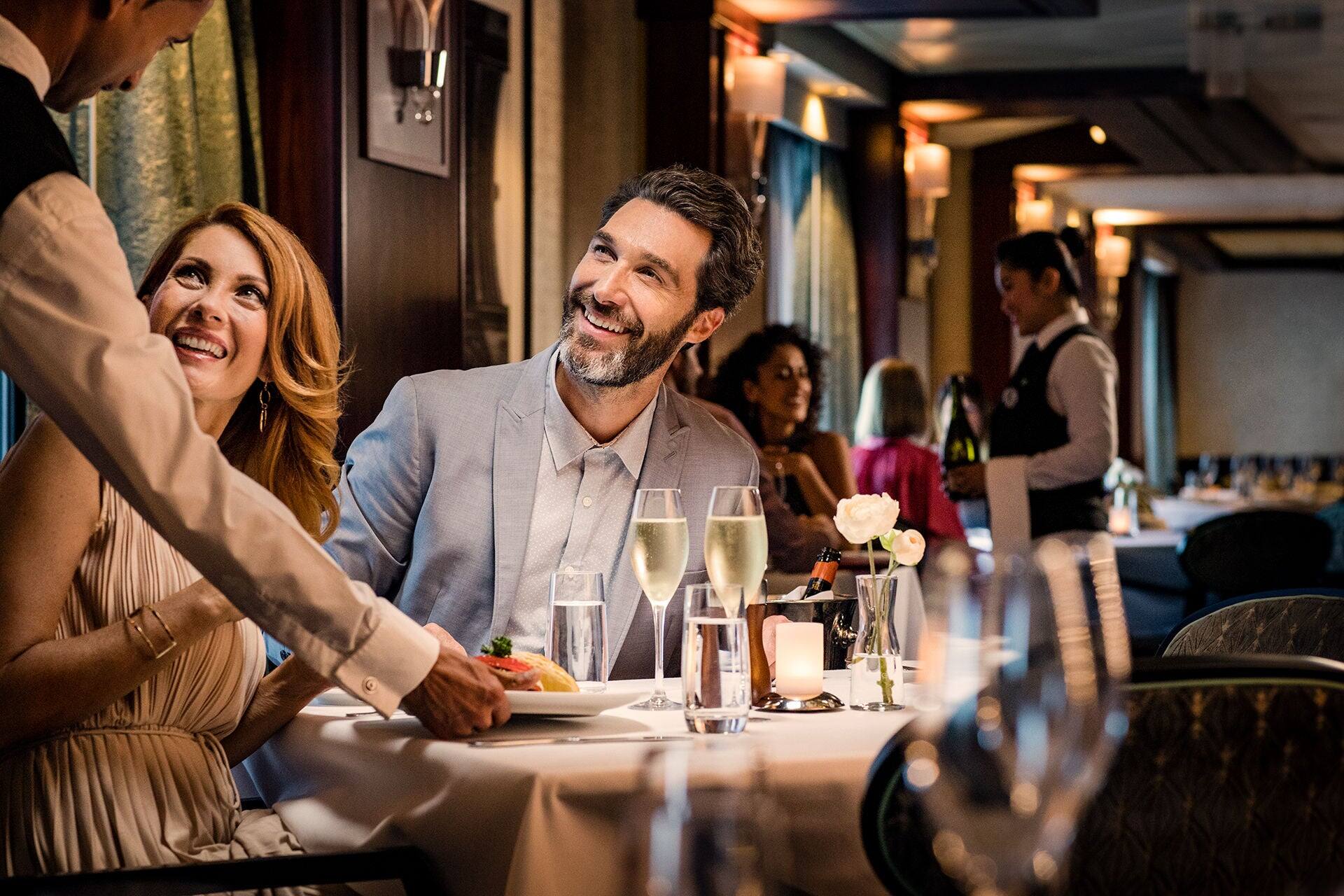 Bistro Restaurant, Norwegian Star