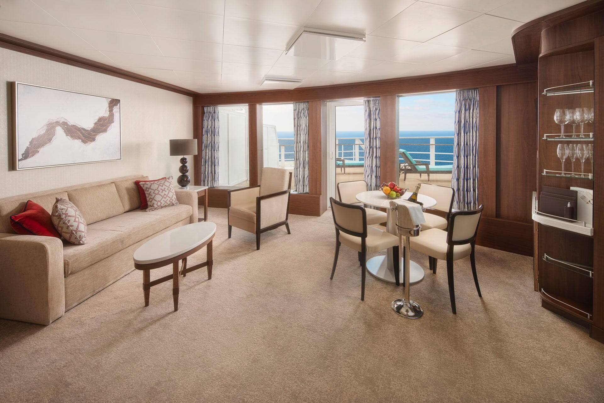 Suite principal con balcón grande, Pride of America