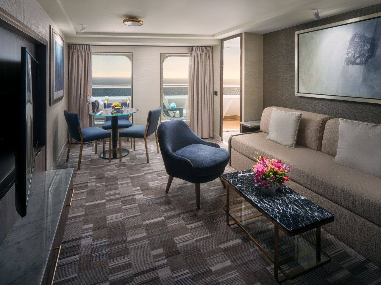 Penthouse with Balcony, Norwegian Spirit