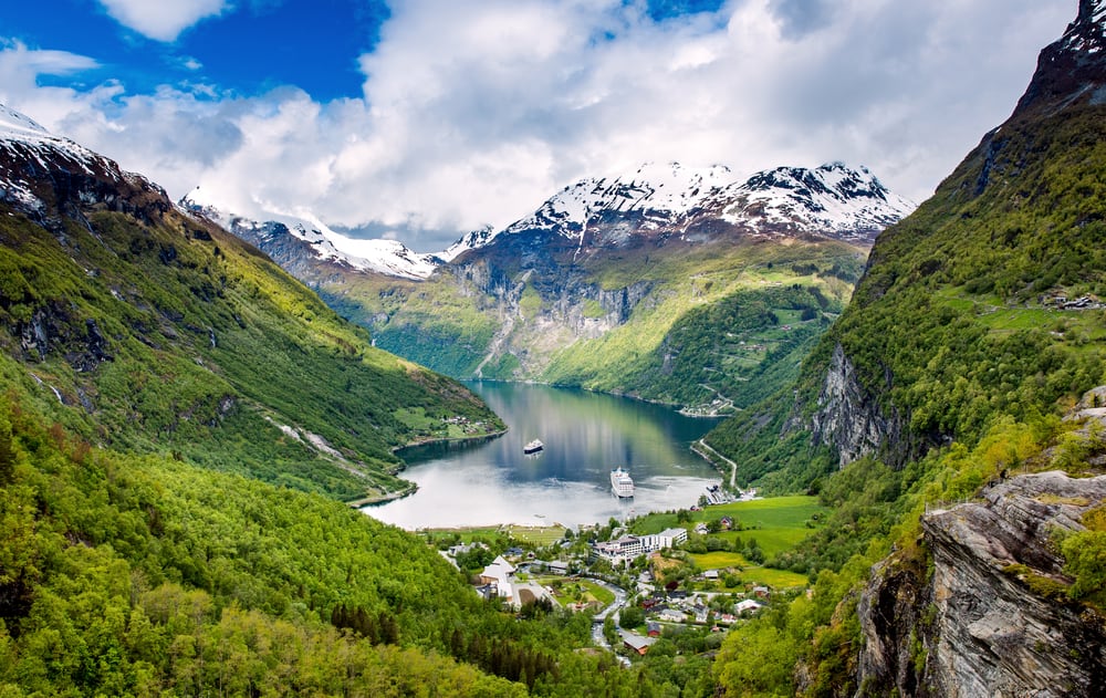 Cruise Geiranger Fjord with Norwegian Cruise Geiranger Fjord with Norwegian