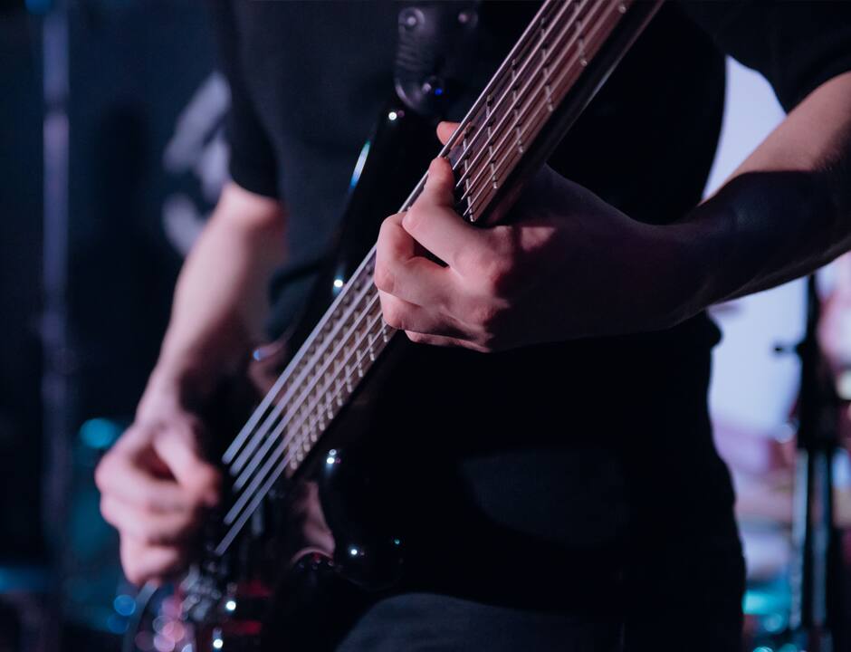 Rock You Tonight 