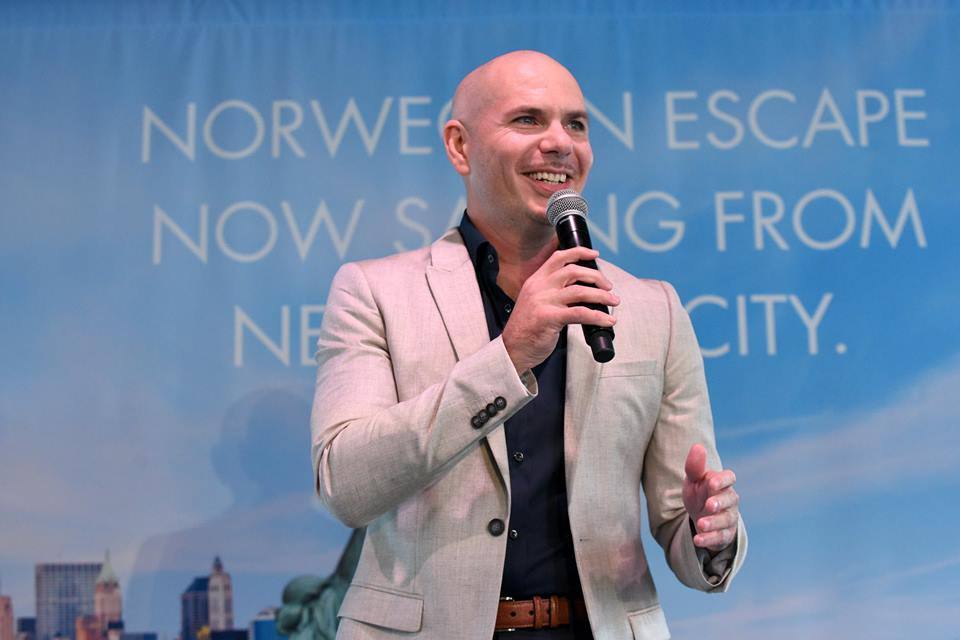 Pitbull - Norwegian Escape's Godfather Pitbull