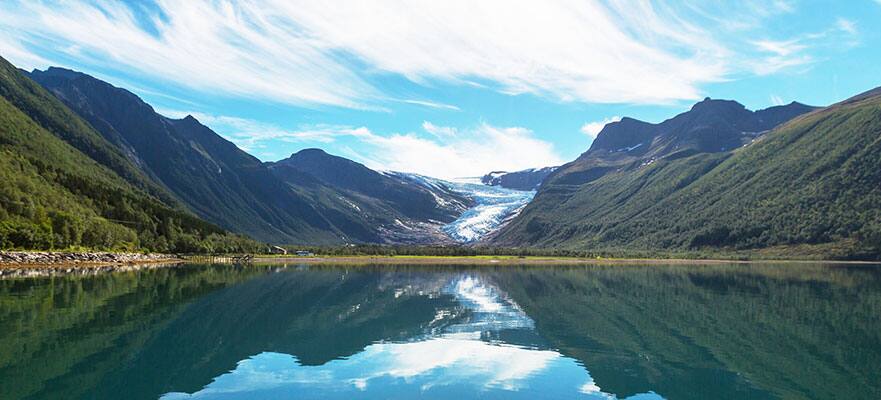 Admira la belleza natural de Noruega.