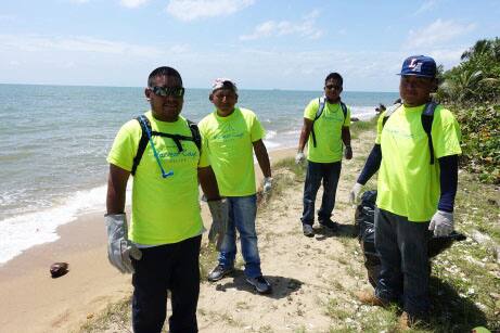 Harvest Caye Community Beach Cleanup Harvest Caye Community Beach Cleanup